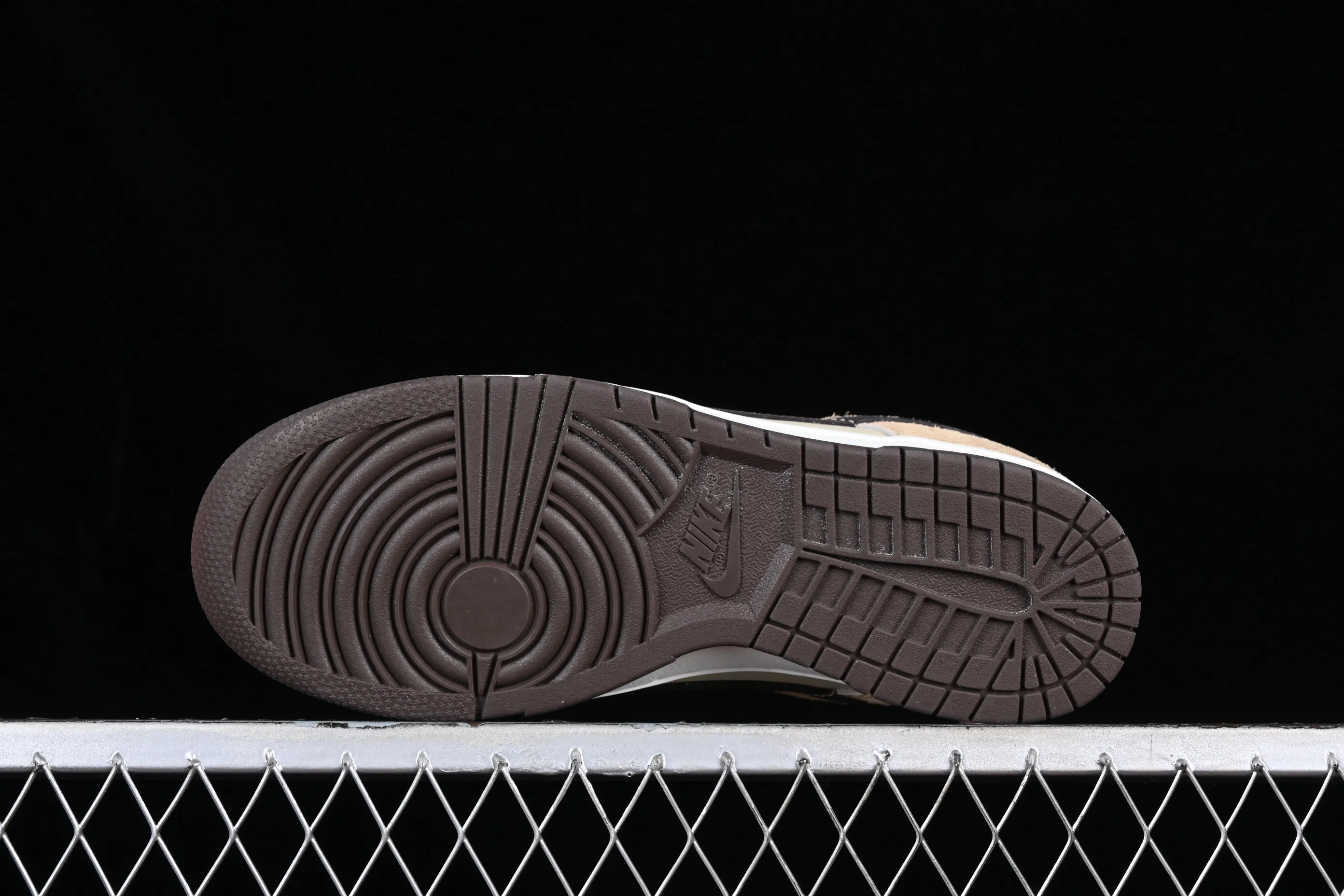 All Categories Nk SB Dunk Series Nk SB Dunk Low Low-top Sneakers K Version Nk Dunk Low Retro Prm "Cheetah" Smashed Backboard Fashion Casual Sneakers DH7913-200